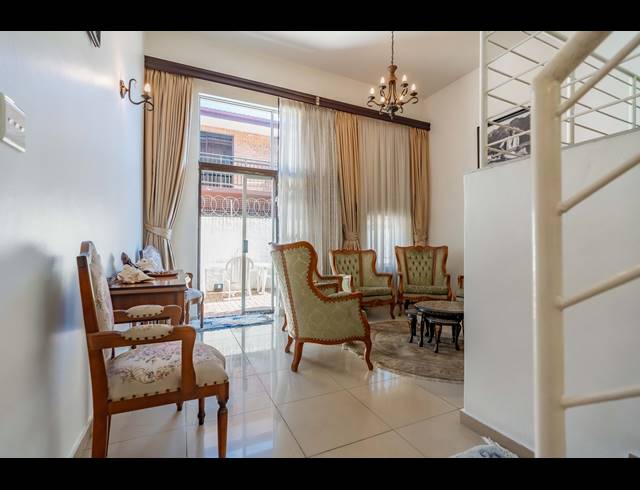 4 BEDROOM DUPLEX FOR SALE IN RESERVOIR HILLS
